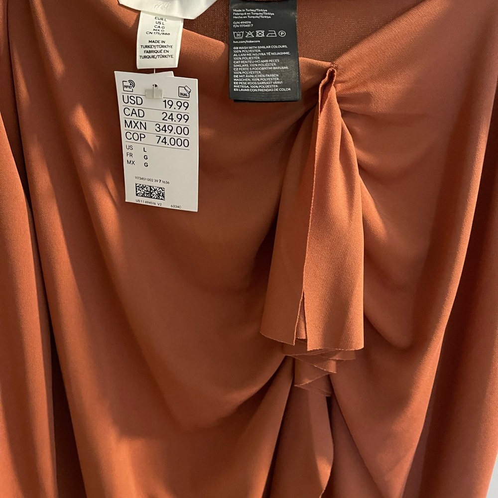 H&M wrap skirt NWT